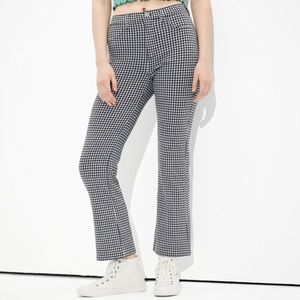 AMERICAN EAGLE SUPER HIGH-WAISTED SKINNY KICK CROP PANT
